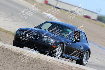 media/May-29-2021-Lotus Club Golden Gate (Sat) [[abfe1c307f]]/Novice Group/Session 4 (Outside Grapevine)/